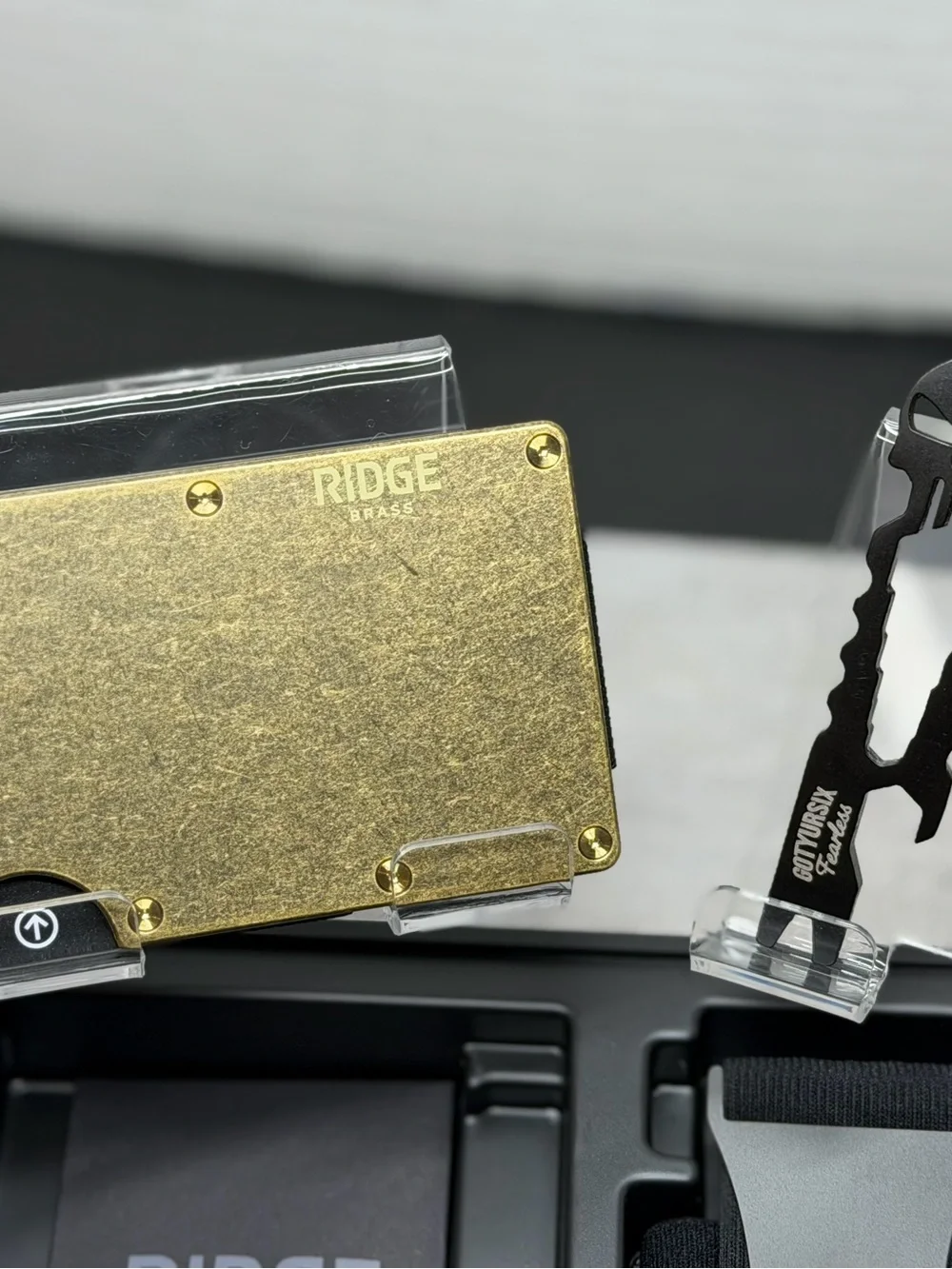 RIDGE WALLET | BRASS w/GOLD PVD SCREWS + BLACK G6 FEARLESS KEYCHAIN MULTI-TOOL